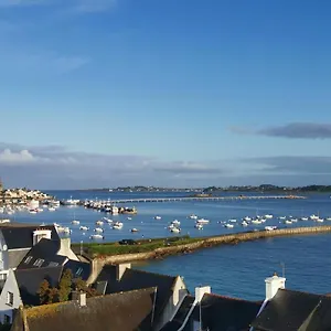 t2-vue-mer-panoramique-2-min-a-pied-de-la-plage.inbrittany.com/